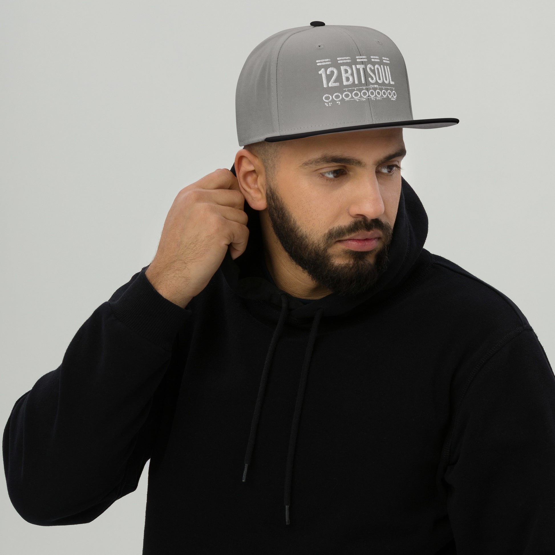 snapback-black-gray-gray-front