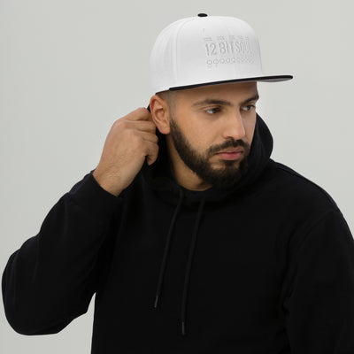 snapback-black-white-white-front
